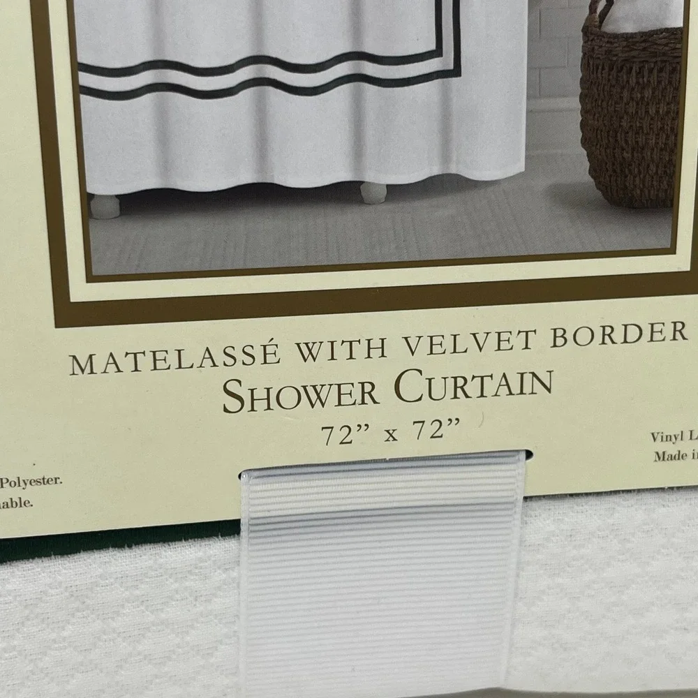 Ridgefield Home Matelasse Rich Green Velvet Border Fabric Shower Curtain Luxury